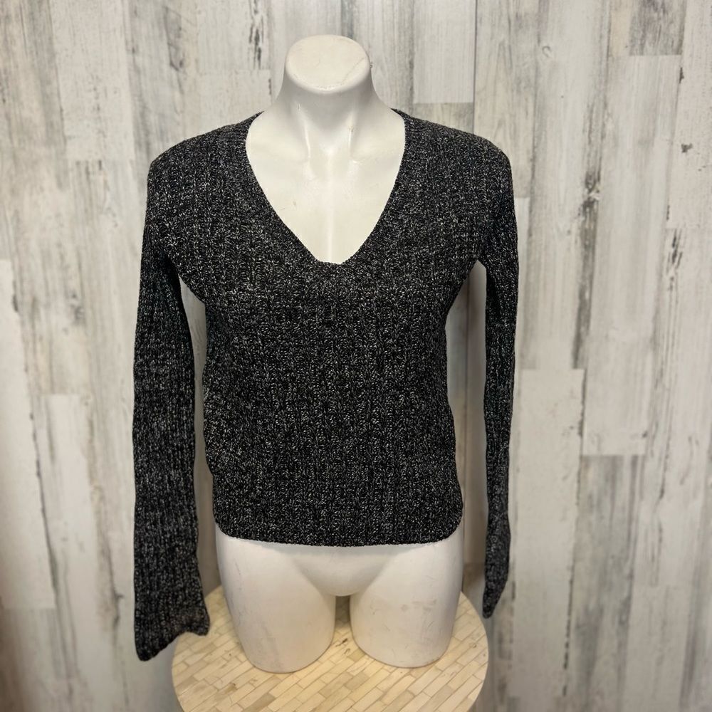 Sweater - Picture 2 of 7